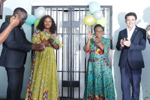 Chief Chitsa; Hon T. Mavetera; Dr D. Simbi-Ndhlukula; Ken Sharpe opening the Computer Lab